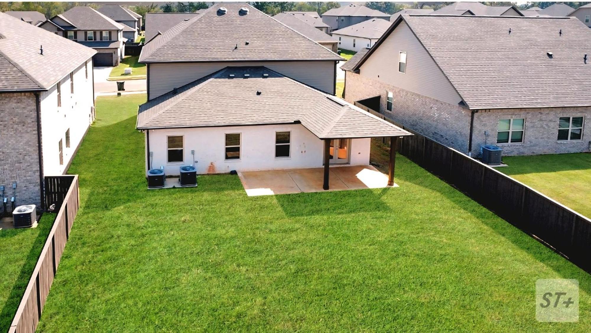 Spacious Modern Retreat Near Downtown Ev Huntsville